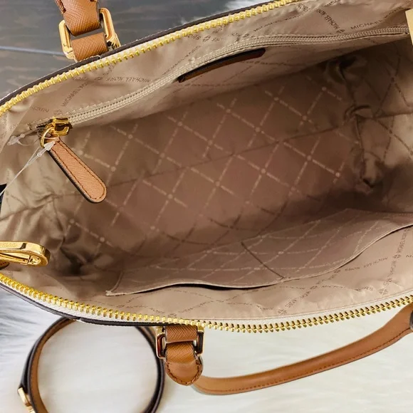 Michael Kors Ciara Large Satchel - Picture 6 of 12